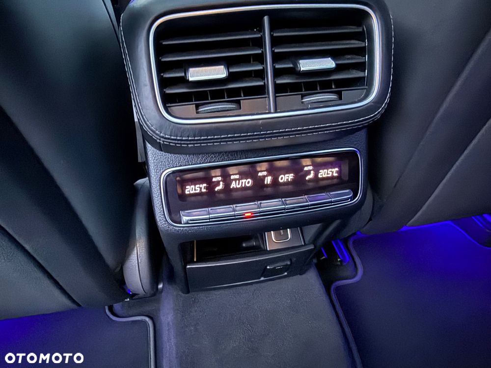 Mercedes-Benz GLS - 37