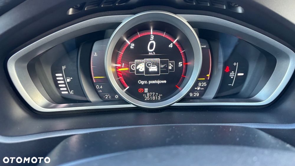 Volvo V40 D2 Inscription - 24