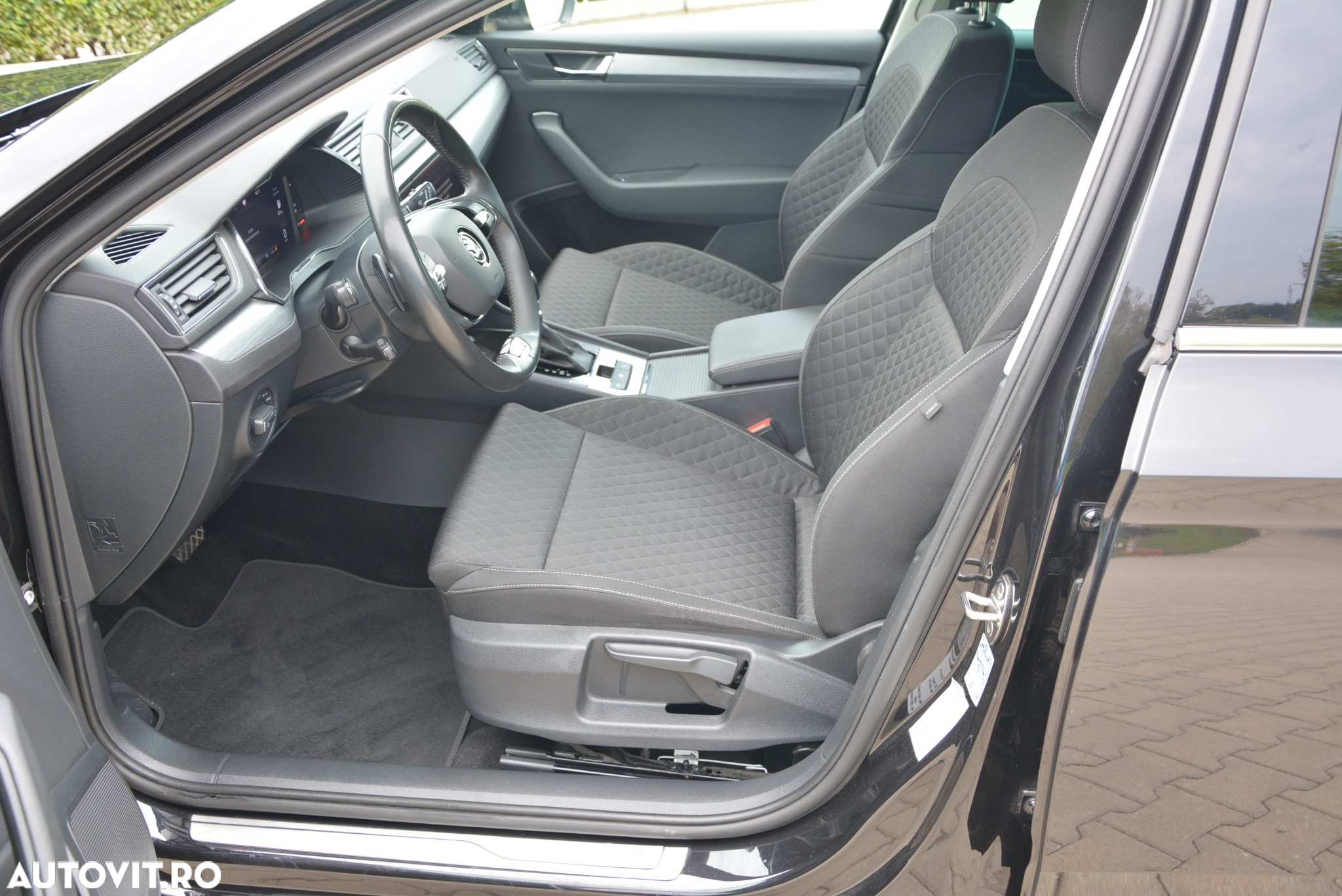 Skoda Superb 2.0 TDI DSG Style - 18