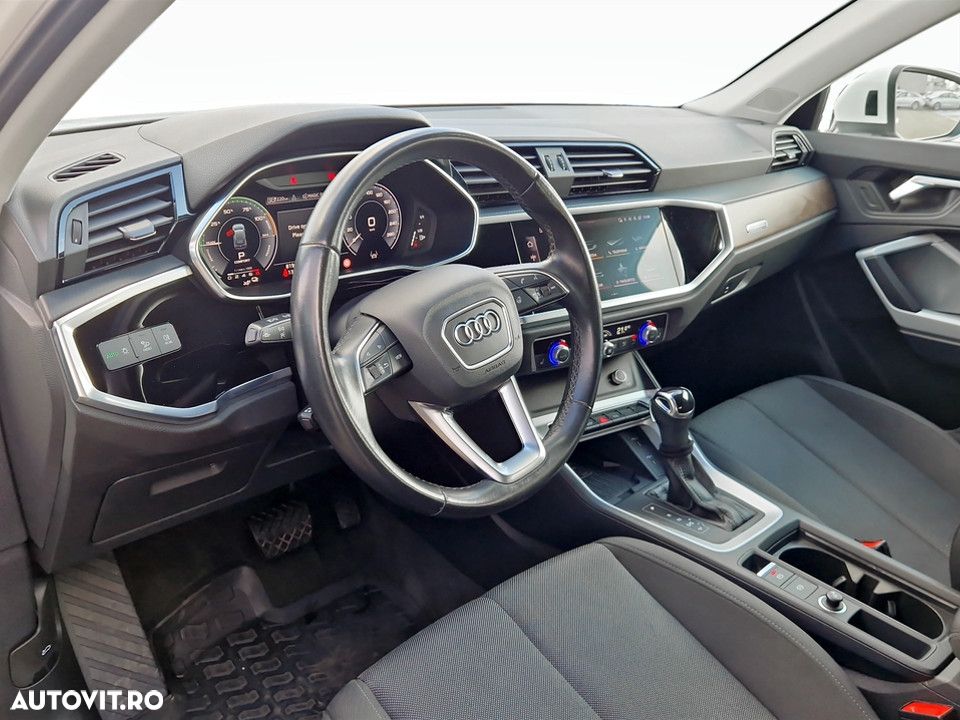 Audi Q3 45 TFSIe S tronic - 17