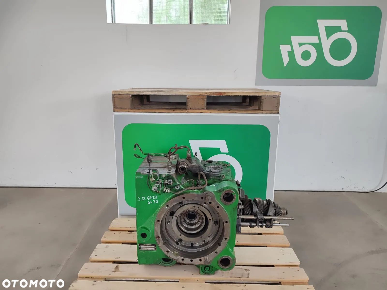 Dyferencjał tył LOTFG27499131 JOHN DEERE 6430 - 1