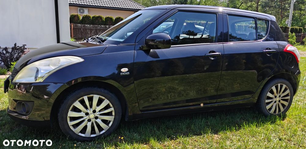 Suzuki Swift 2010 photo 5