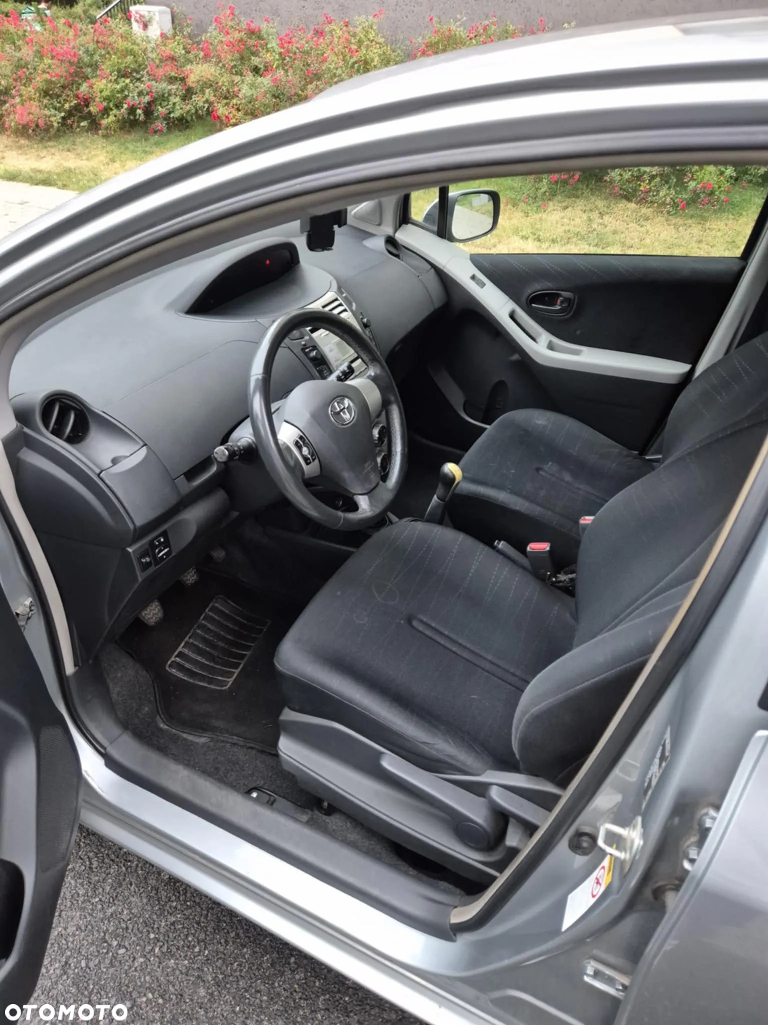 Toyota Yaris 1.3 Sol - 7