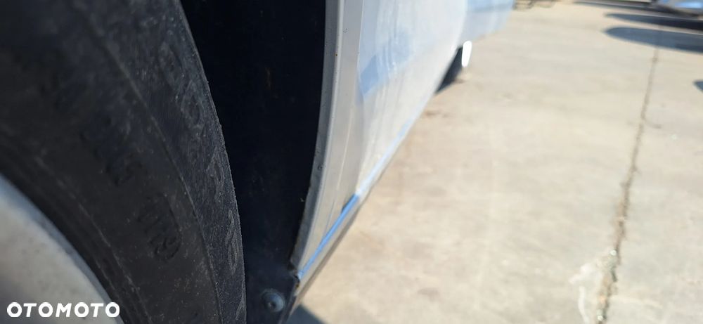 Volkswagen Polo 9N 05- Błotnik Przód Przedni Lewy Kod Lakieru LA7W - 18