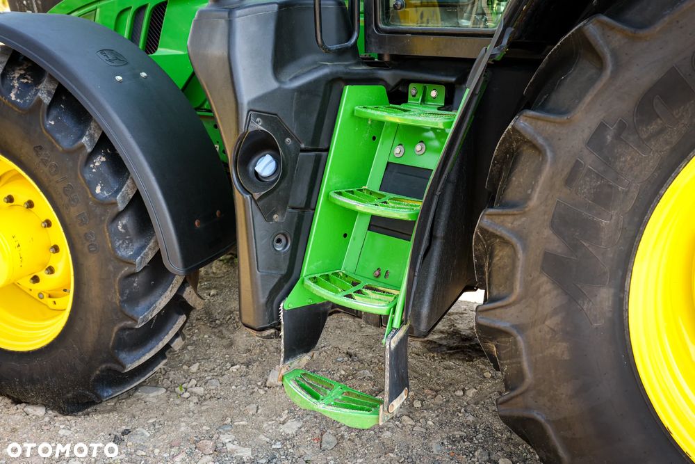 John Deere 6195R - 29