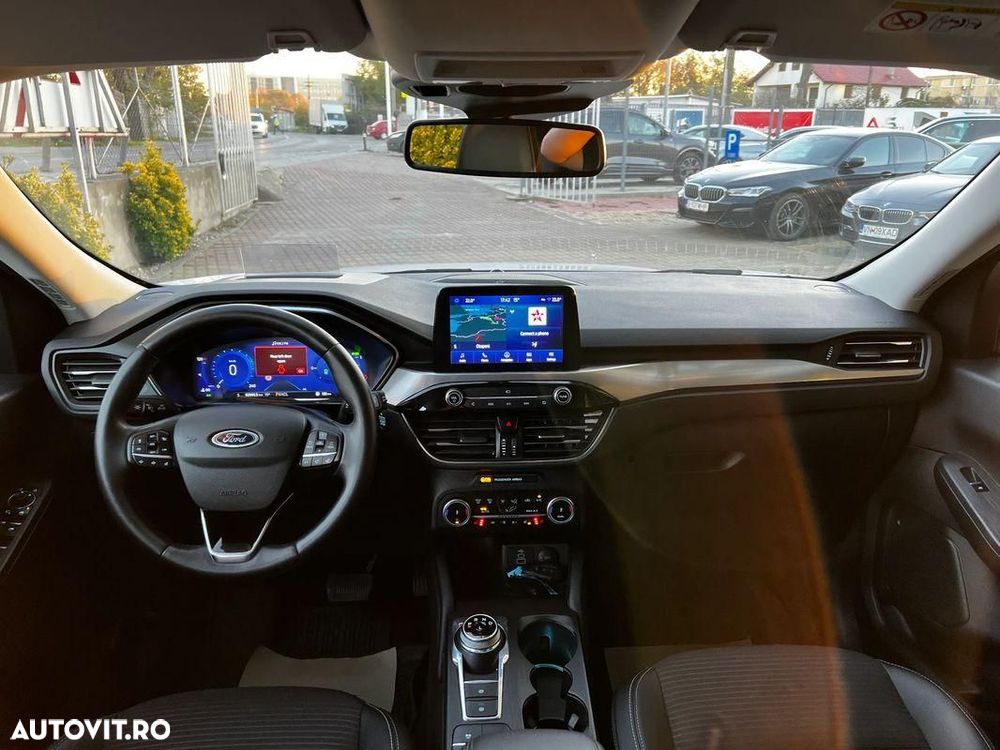 Ford Kuga 2.5 Duratec FHEV AWD Titanium - 4