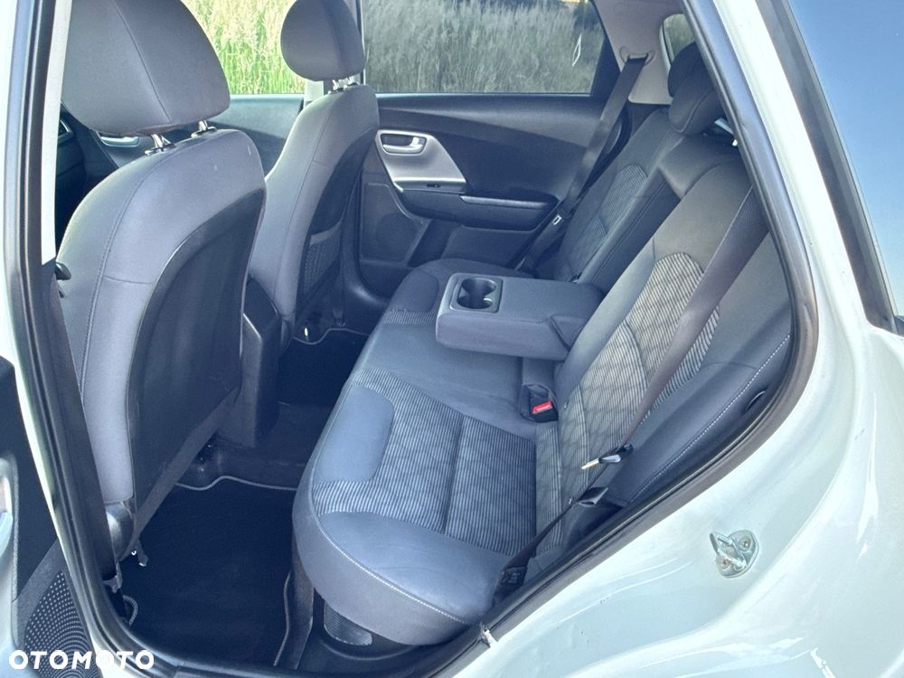 Kia Niro 1.6 GDI Hybrid L Business Line - 7