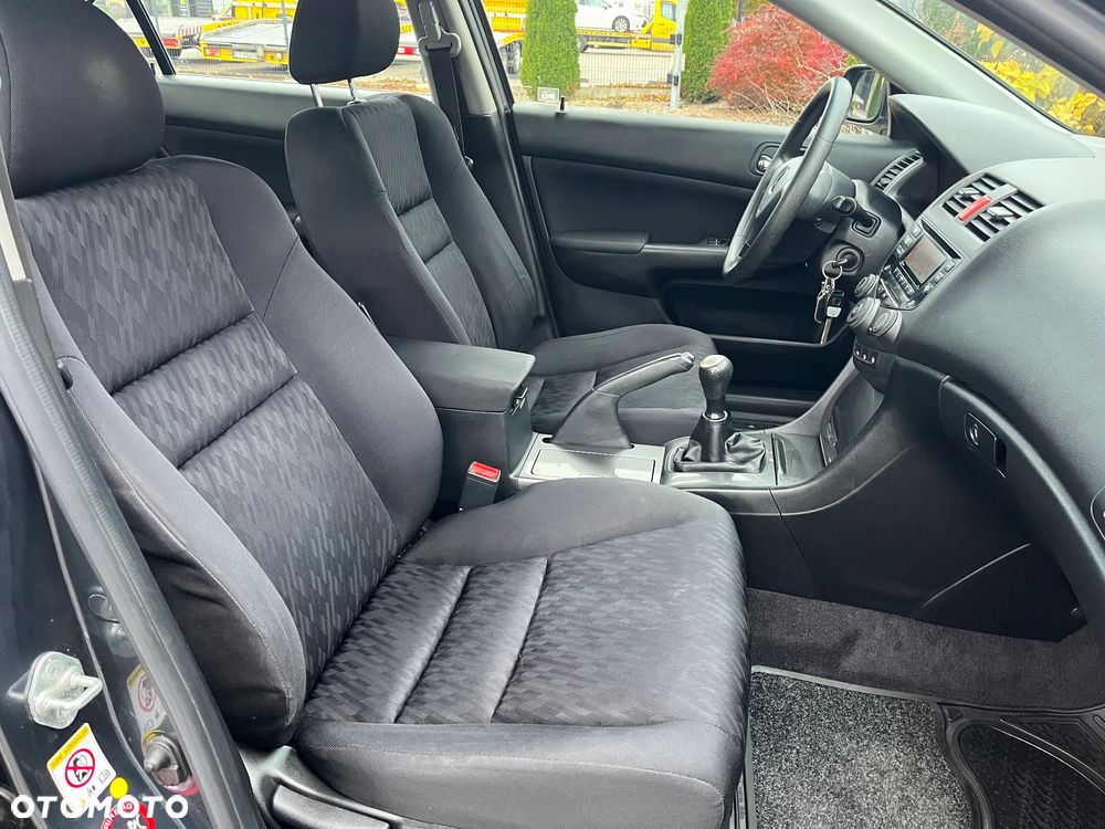 Honda Accord 2.0 i Comfort - 14
