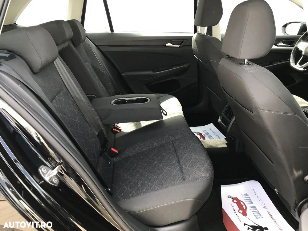 Volkswagen Golf 1.5 TSI ACT Life - 16