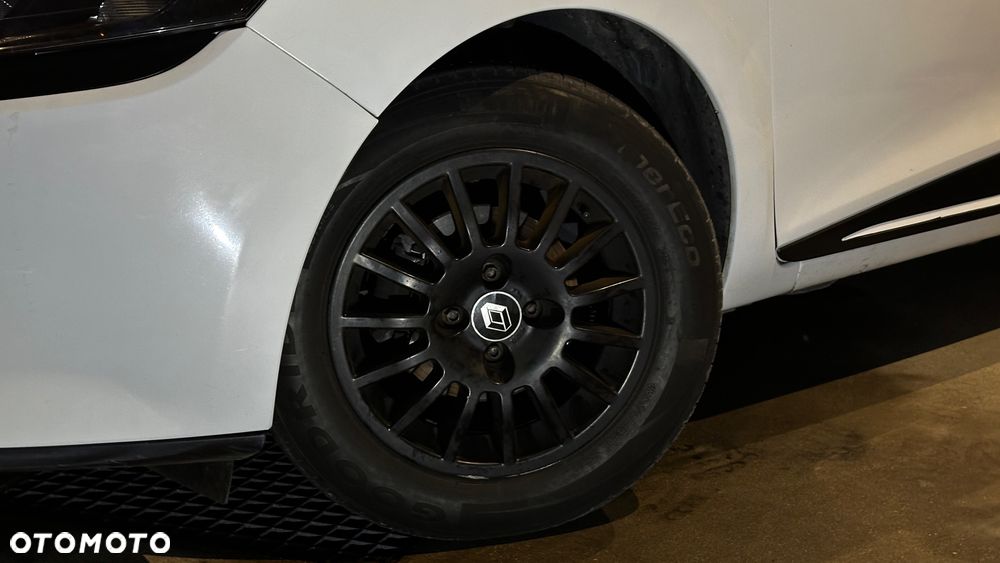 Renault Clio 1.2 16V Life - 9