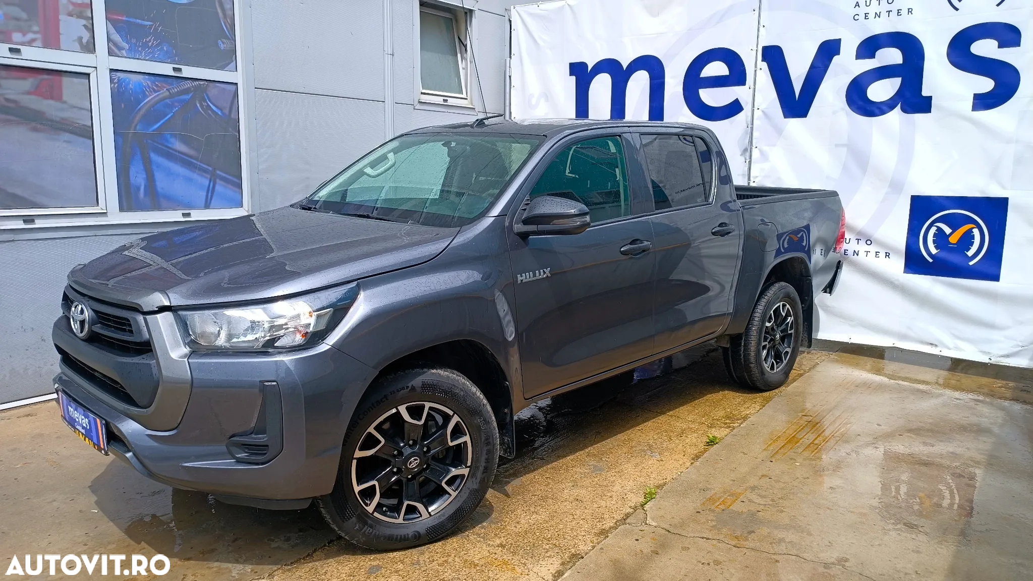 Toyota Hilux 2.4D 150CP 4x4 Double Cab 6MT Comfort - 9