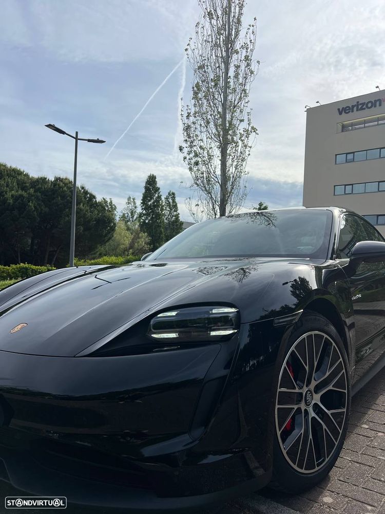 Porsche Taycan 4S - 24