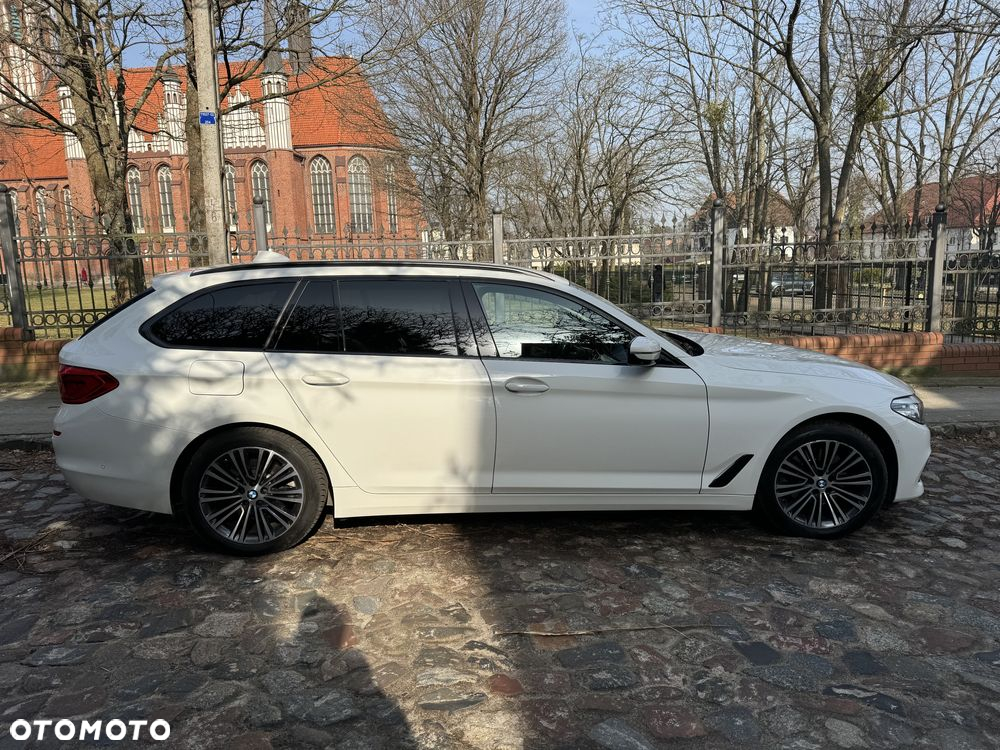 BMW Seria 5 520d xDrive Luxury Line - 8