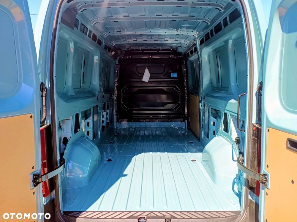 Renault Nowy Master - 11