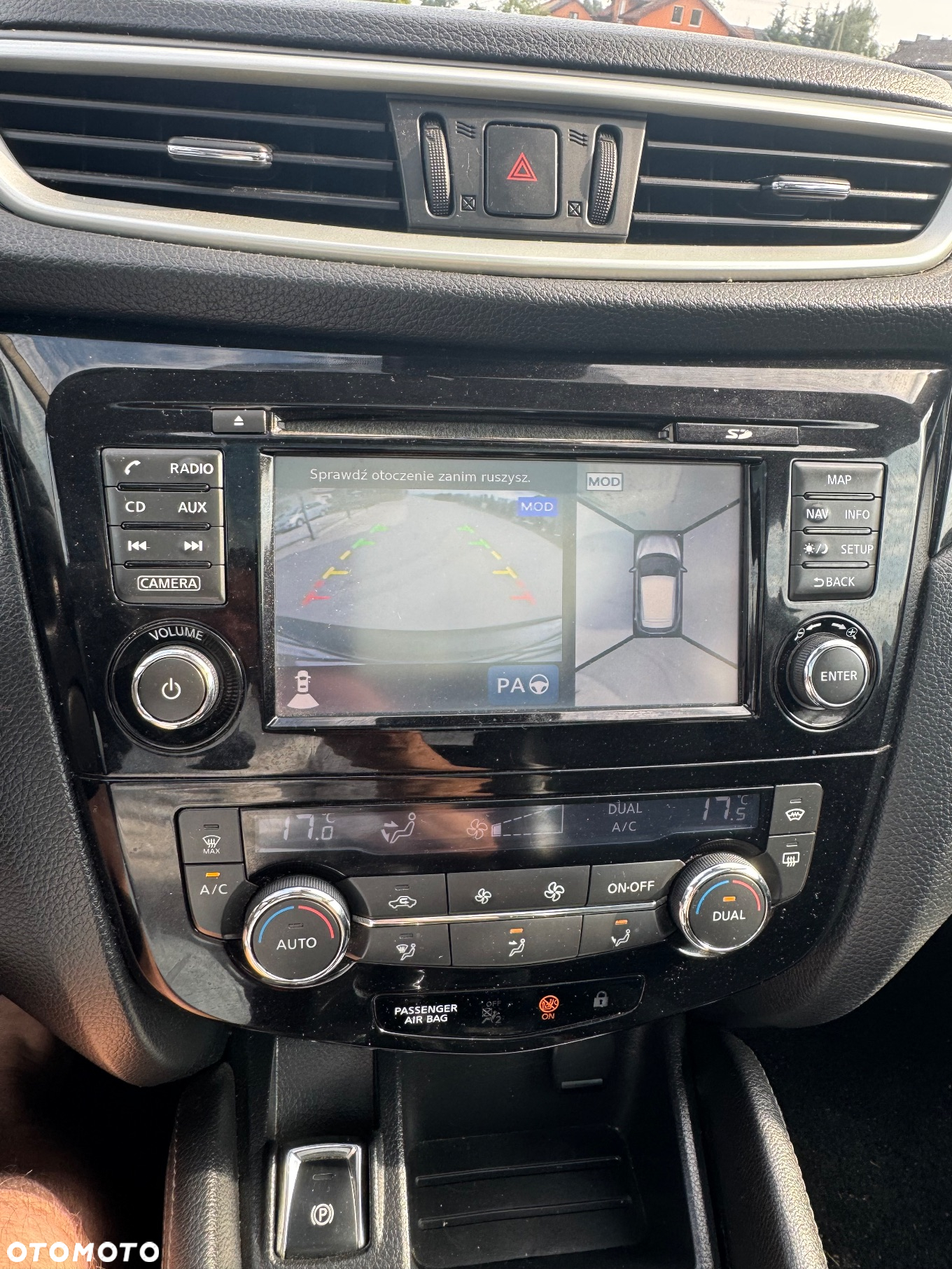 Nissan Qashqai 1.6 DCi Tekna+ - 32