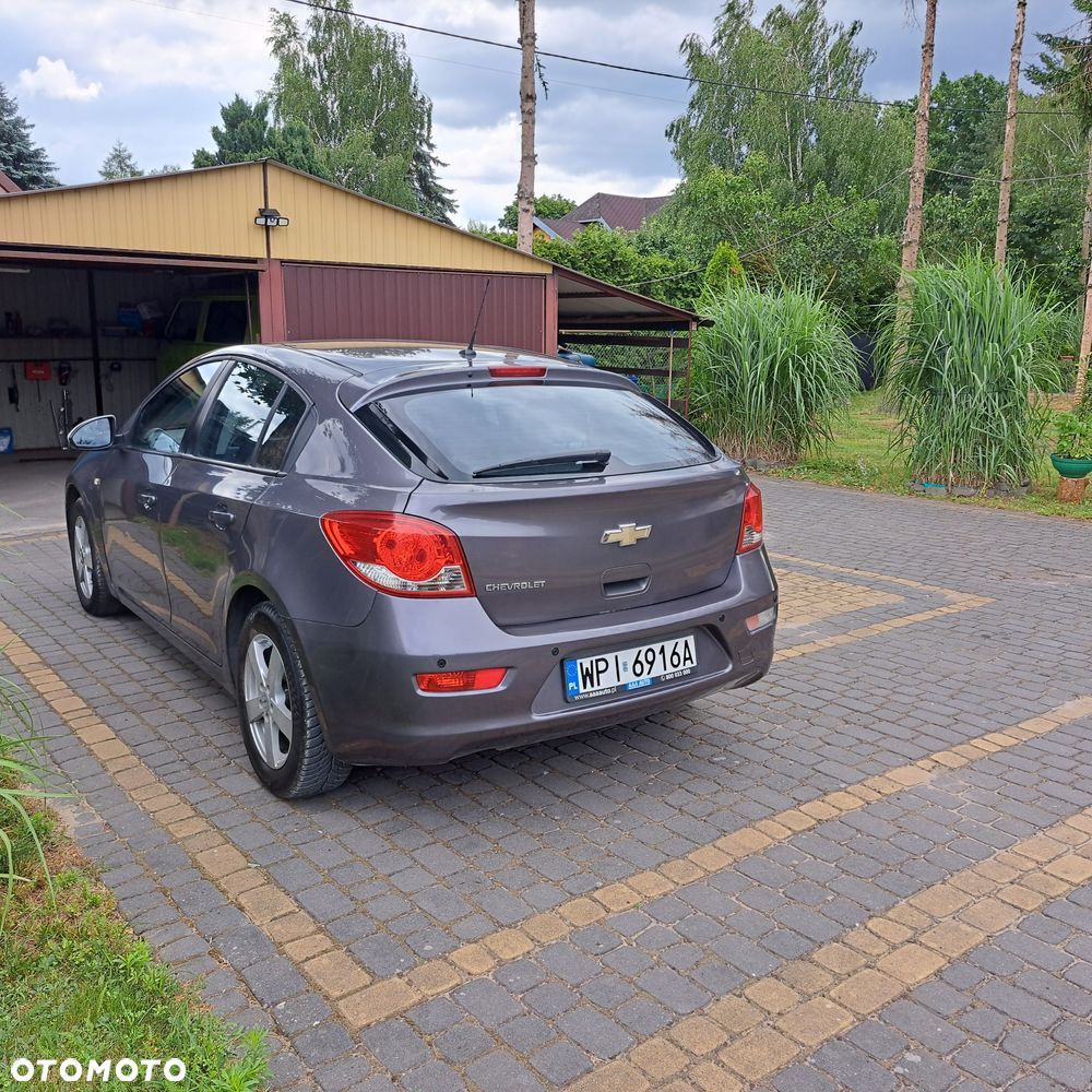 Chevrolet Cruze - 4