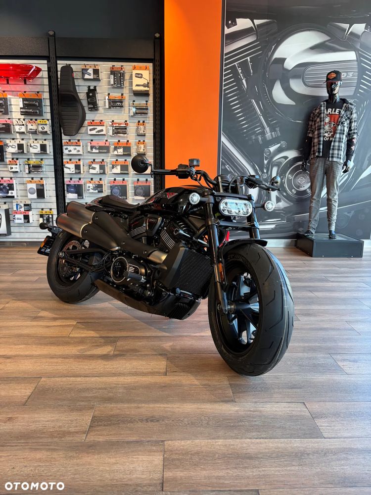 Harley-Davidson Sportster - 1