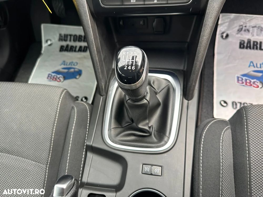 Renault Megane BLUE dCi 115 BUSINESS EDITION - 12