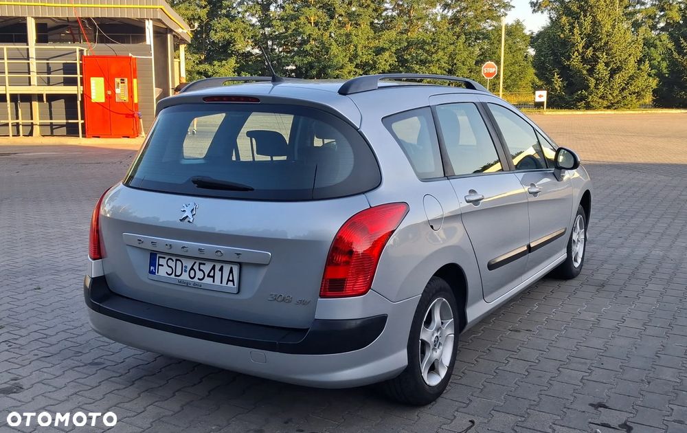 Peugeot 308 1.6 HDi Premium - 12