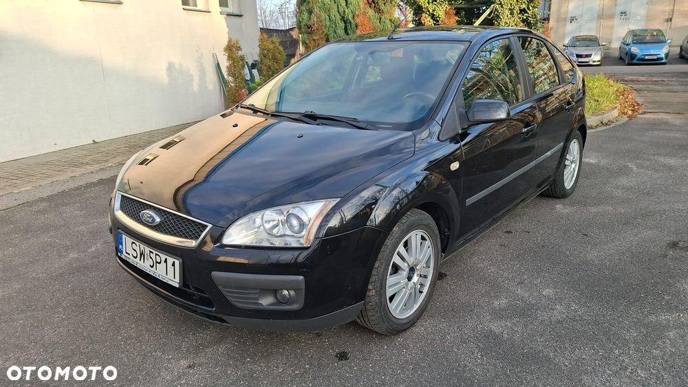Ford Focus 1.6 Ambiente - 4