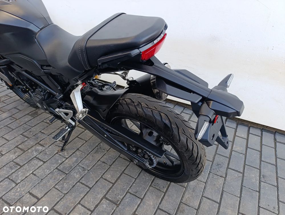 Honda CB - 18