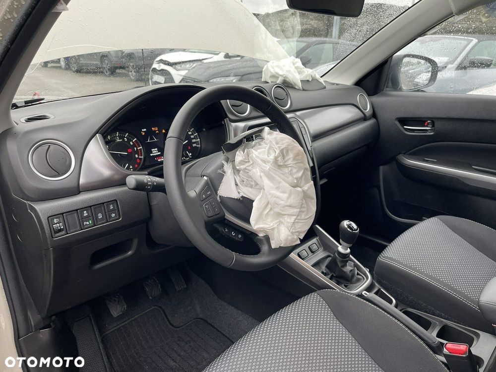 Suzuki Vitara - 8