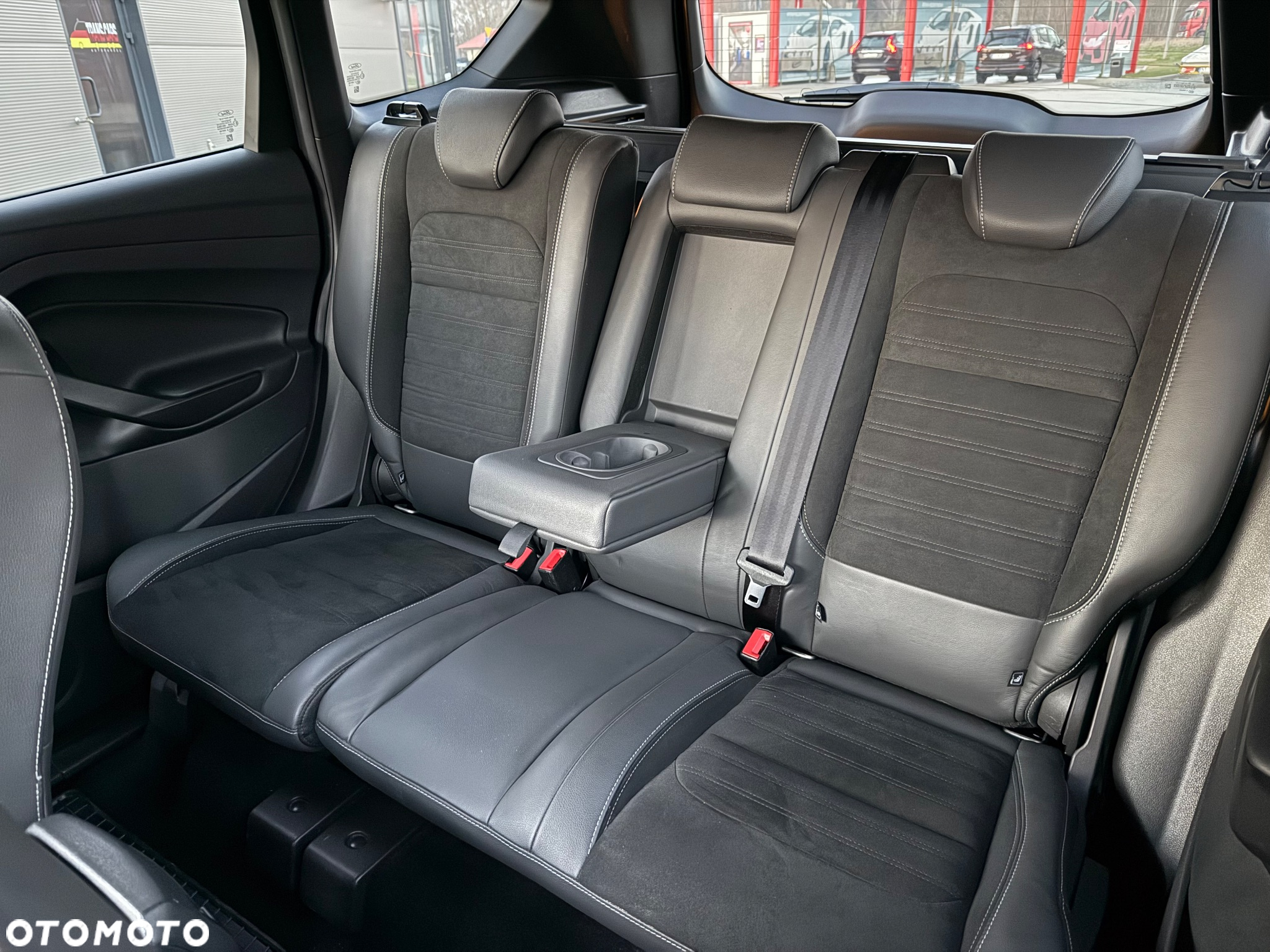 Ford Kuga 2.0 TDCi 4x4 ST-Line - 30