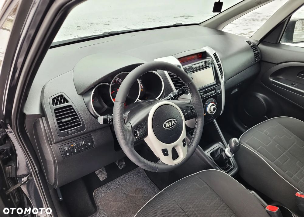 Kia Venga 1.4 CVVT Business Line - 19