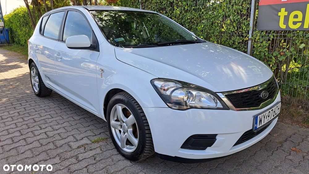 Kia Ceed - 3