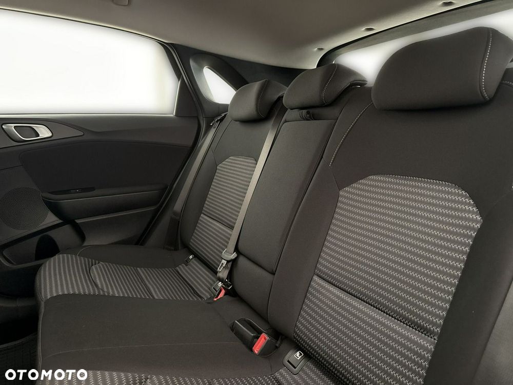 Kia Ceed - 19