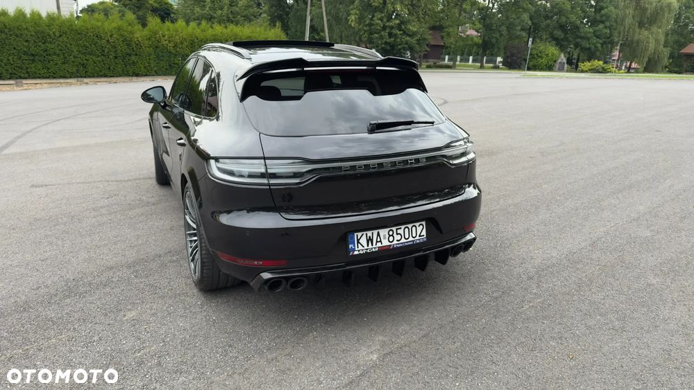 Porsche Macan Turbo - 10