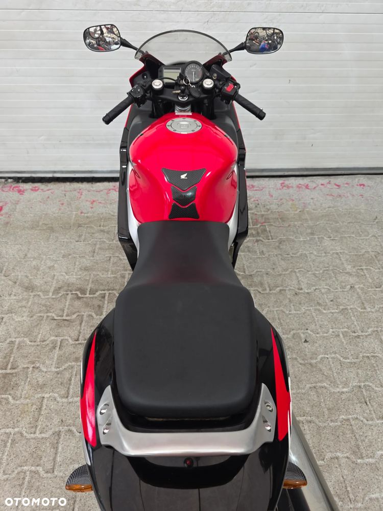 Honda CBR - 29