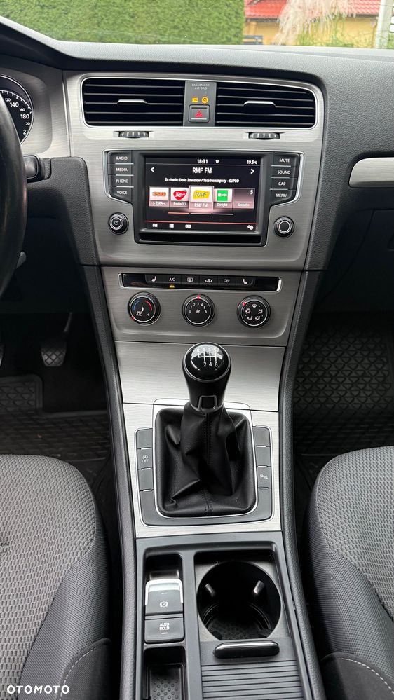 Volkswagen Golf - 13