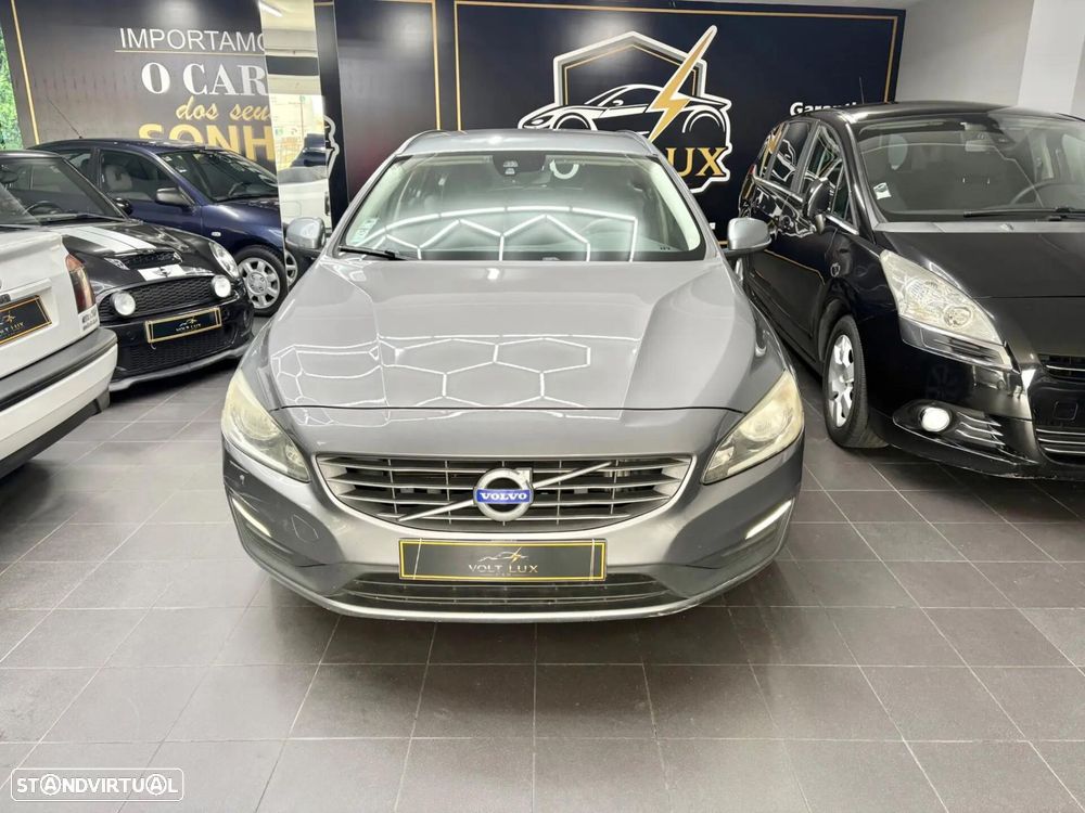 Volvo V60 2.0 D2 Summum Geartronic - 39