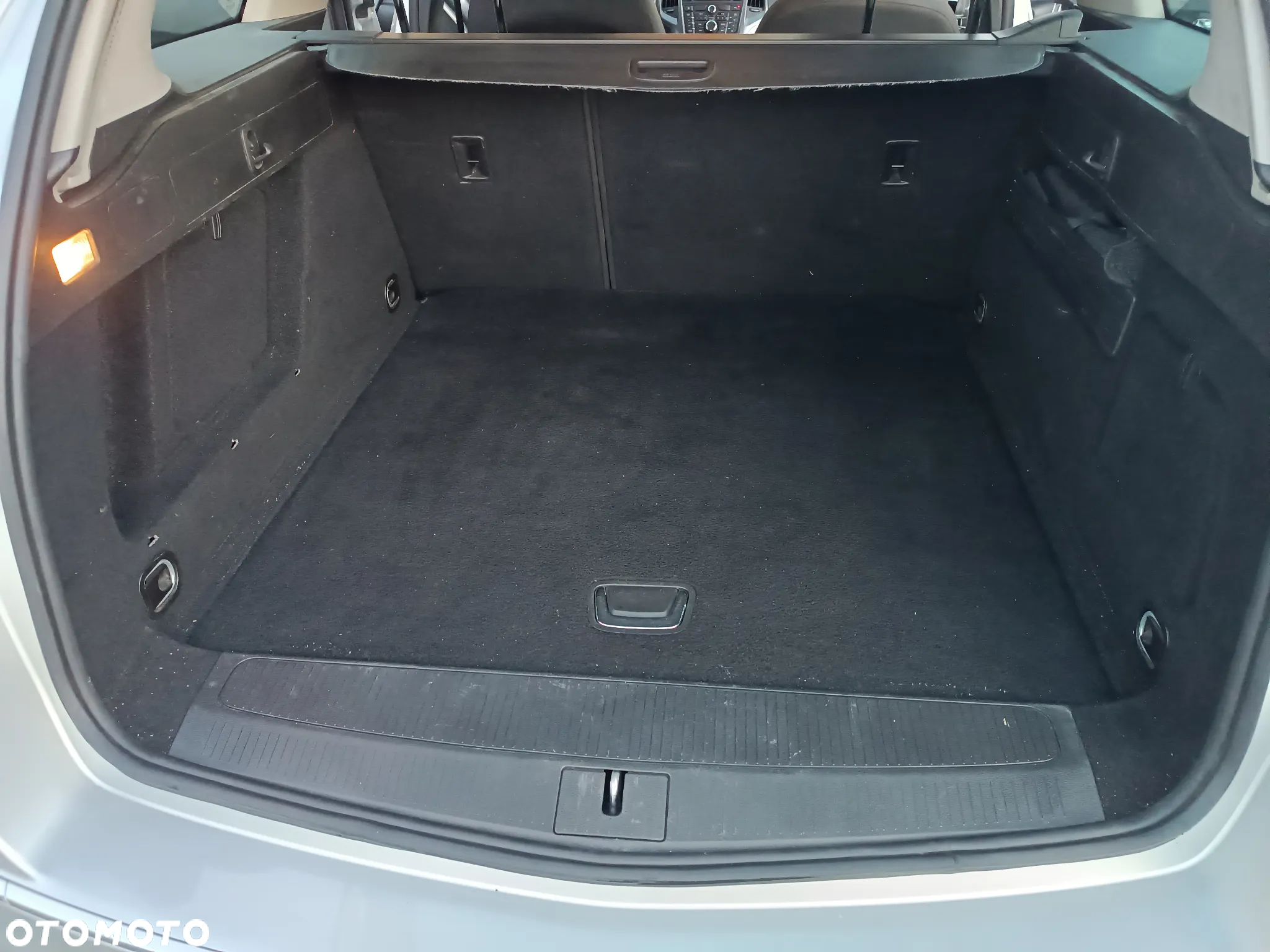 Opel Astra IV 1.4 T Cosmo EU6 - 15