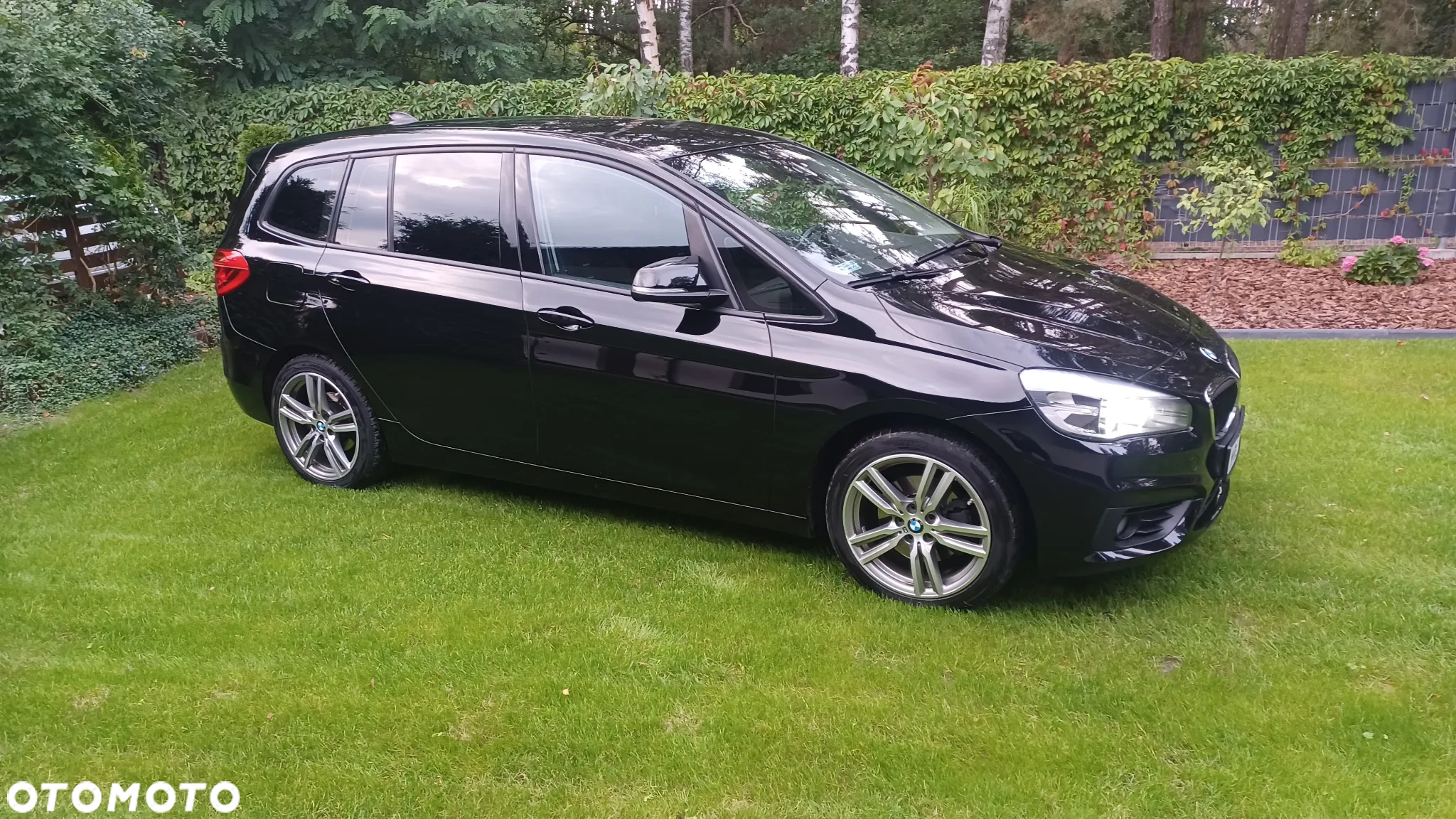BMW Seria 2 218d - 4