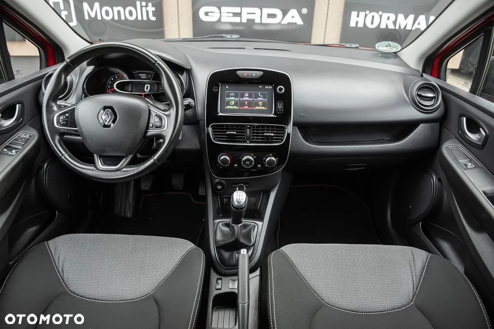 Renault Clio - 24