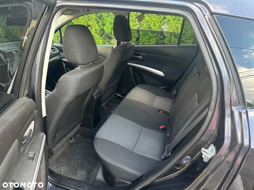 Suzuki SX4 1.6 Premium - 29
