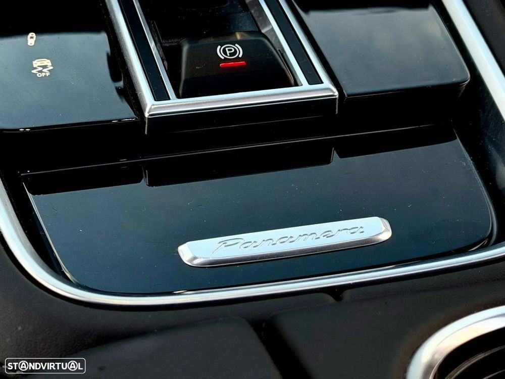 Porsche Panamera 4 E-Hybrid Platinum Edition com PDLS - 39