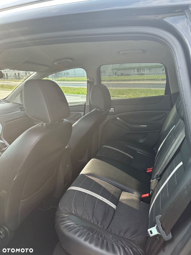 Ford Kuga 2.0 TDCi Titanium FWD - 17