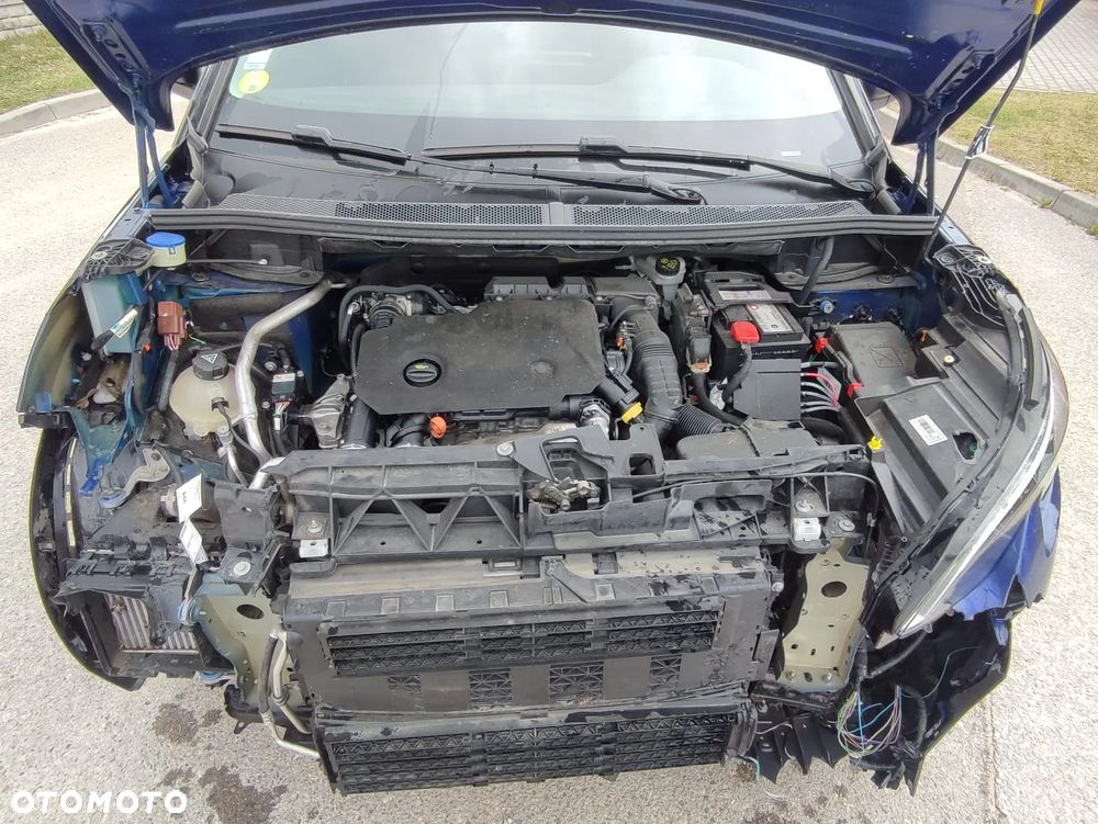 Peugeot 3008 BlueHDi 130 Stop & Start EAT8 Allure Pack - 16