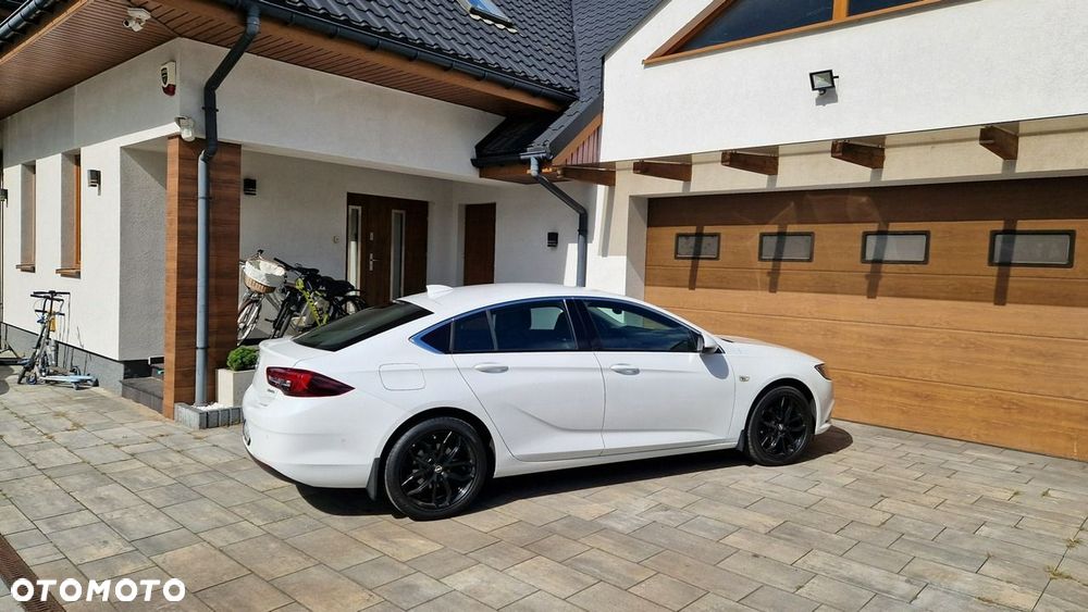 Opel Insignia - 8