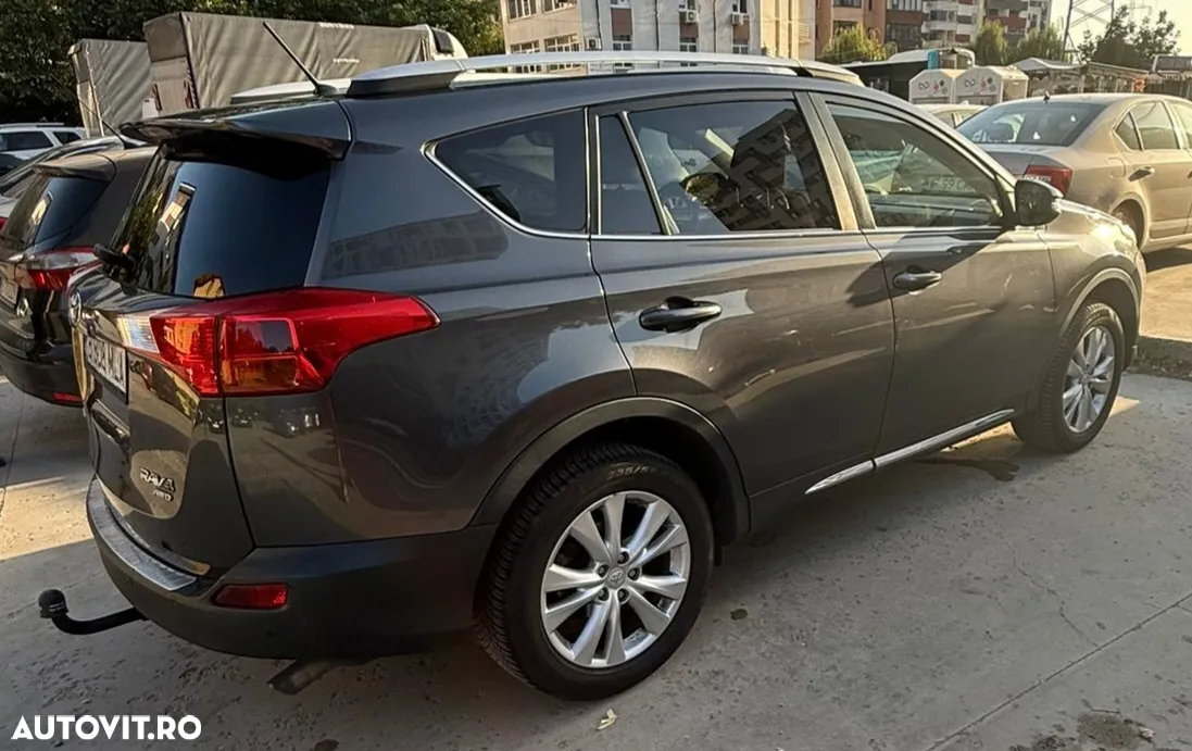 Toyota RAV4 2.2 D-4CAT 4WD Aut Executive - 2
