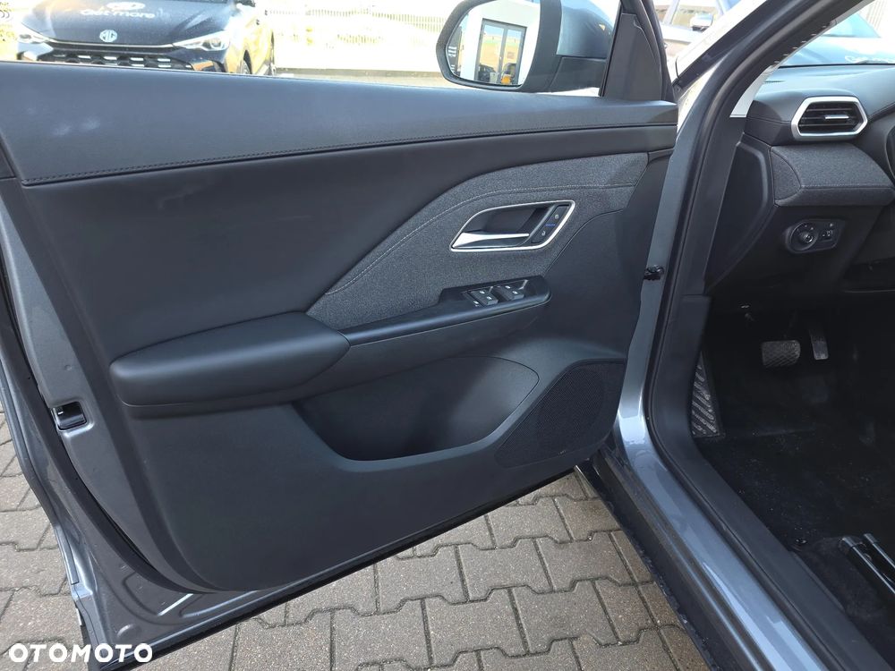 MG ZS Hybrid+ Standard - 12