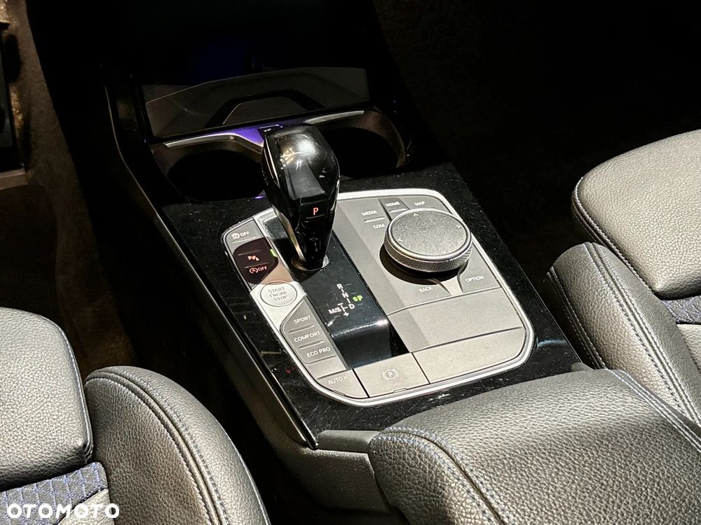 BMW Seria 1 118i M Sport - 21