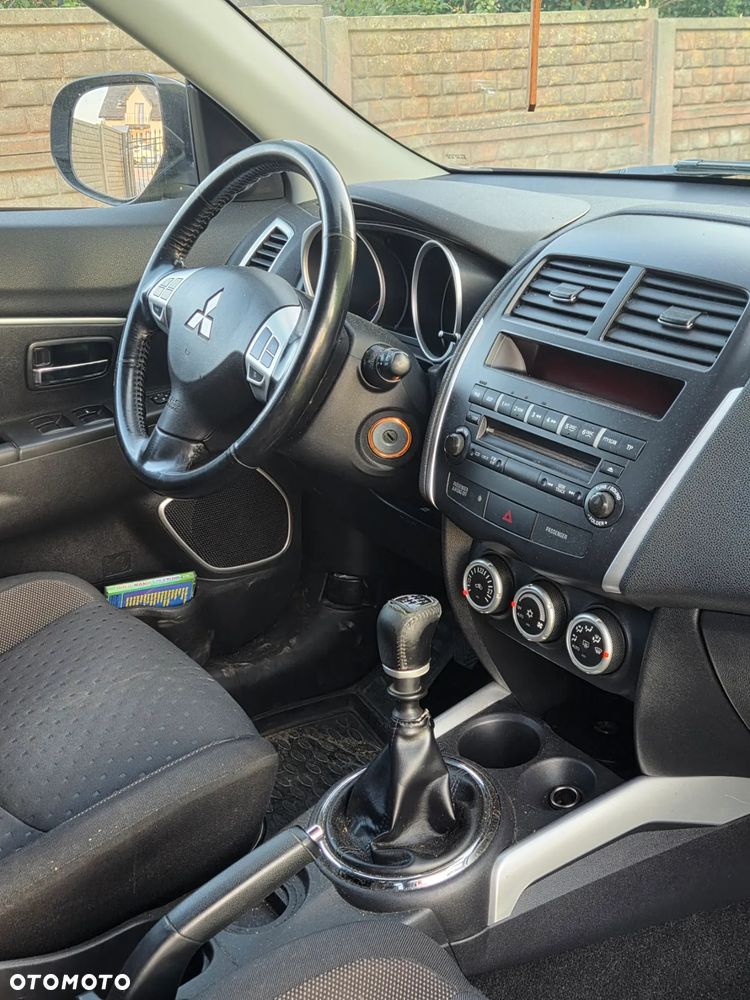 Mitsubishi ASX - 4