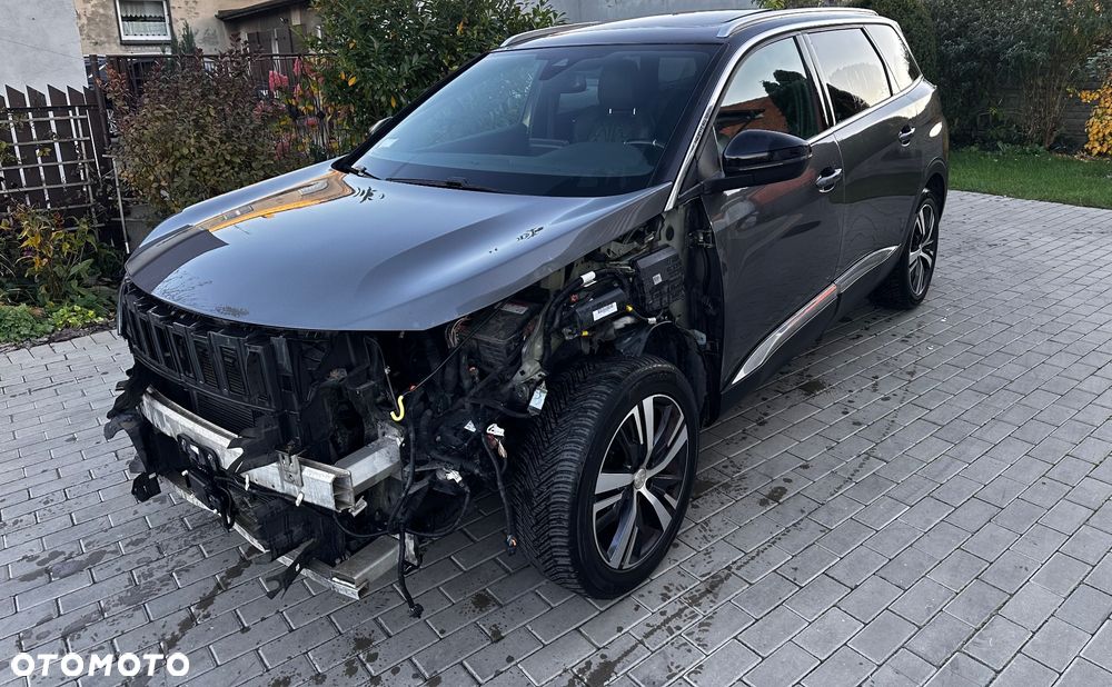 Peugeot 5008 BlueHDi 120 EAT6 Allure - 4