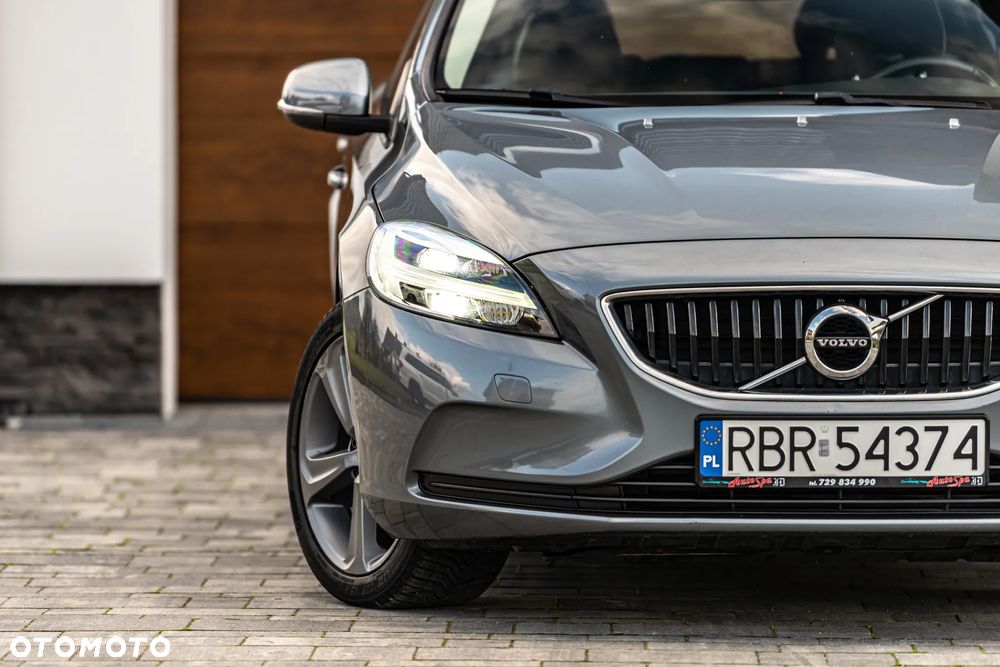 Volvo V40 D2 Momentum - 13