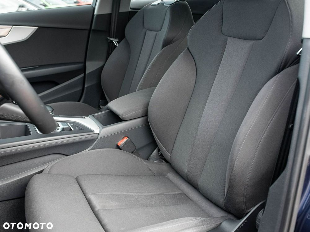 Audi A4 Avant 35 TDI mHEV S tronic - 12