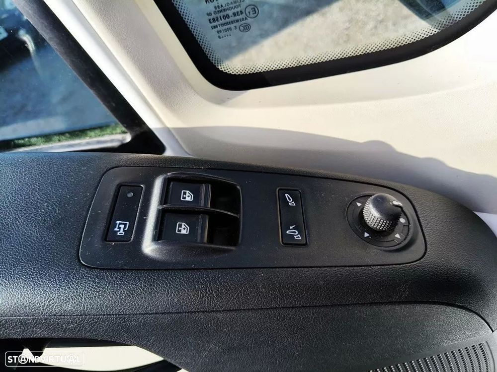 Peugeot Boxer L2H2 335 2.0 Bluehdi - 22